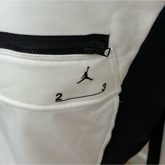 Nike Jordan Jacket - Picture 2 of 11